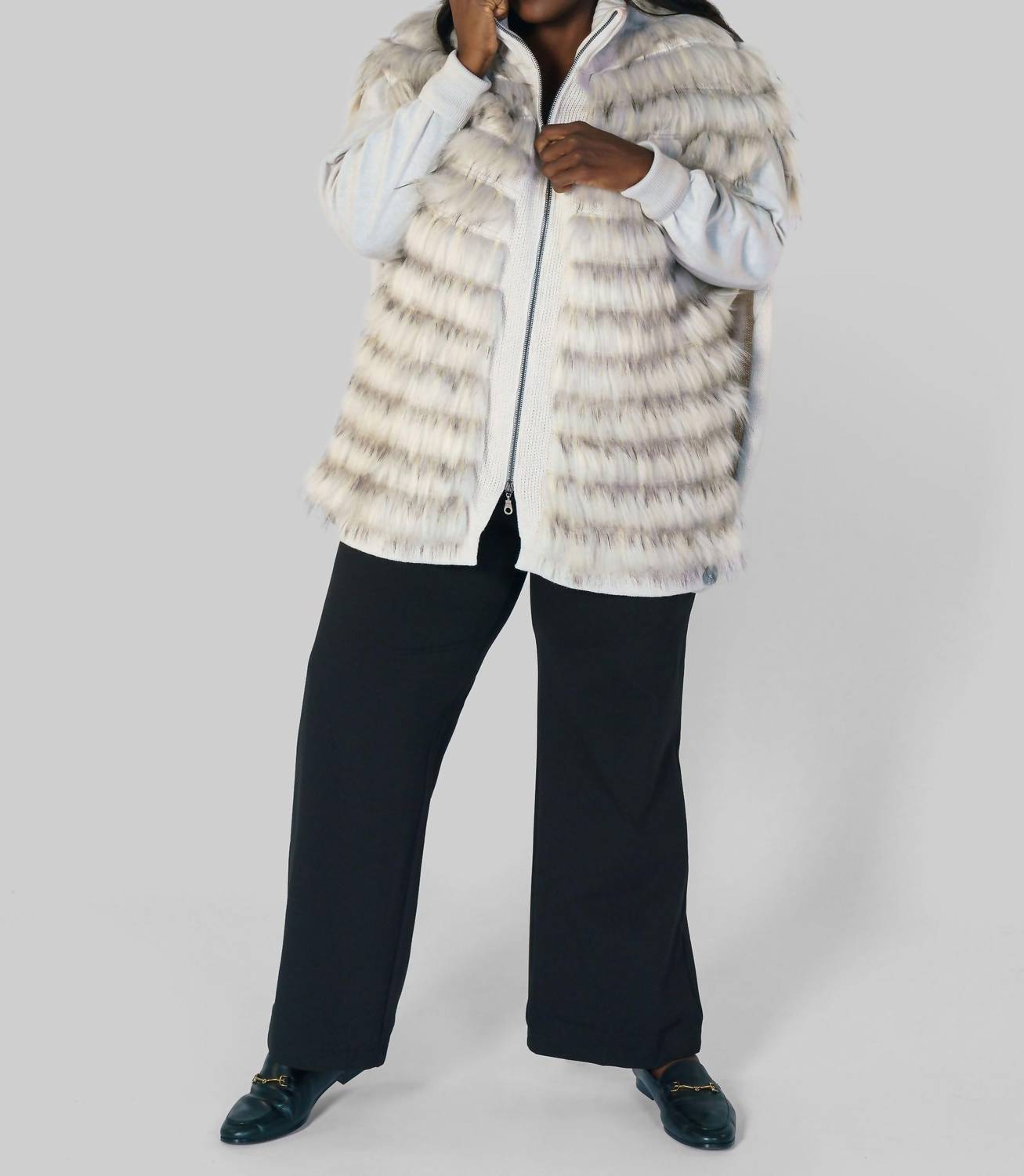 Tricot Chic - Faux Fur Vest - Plus
