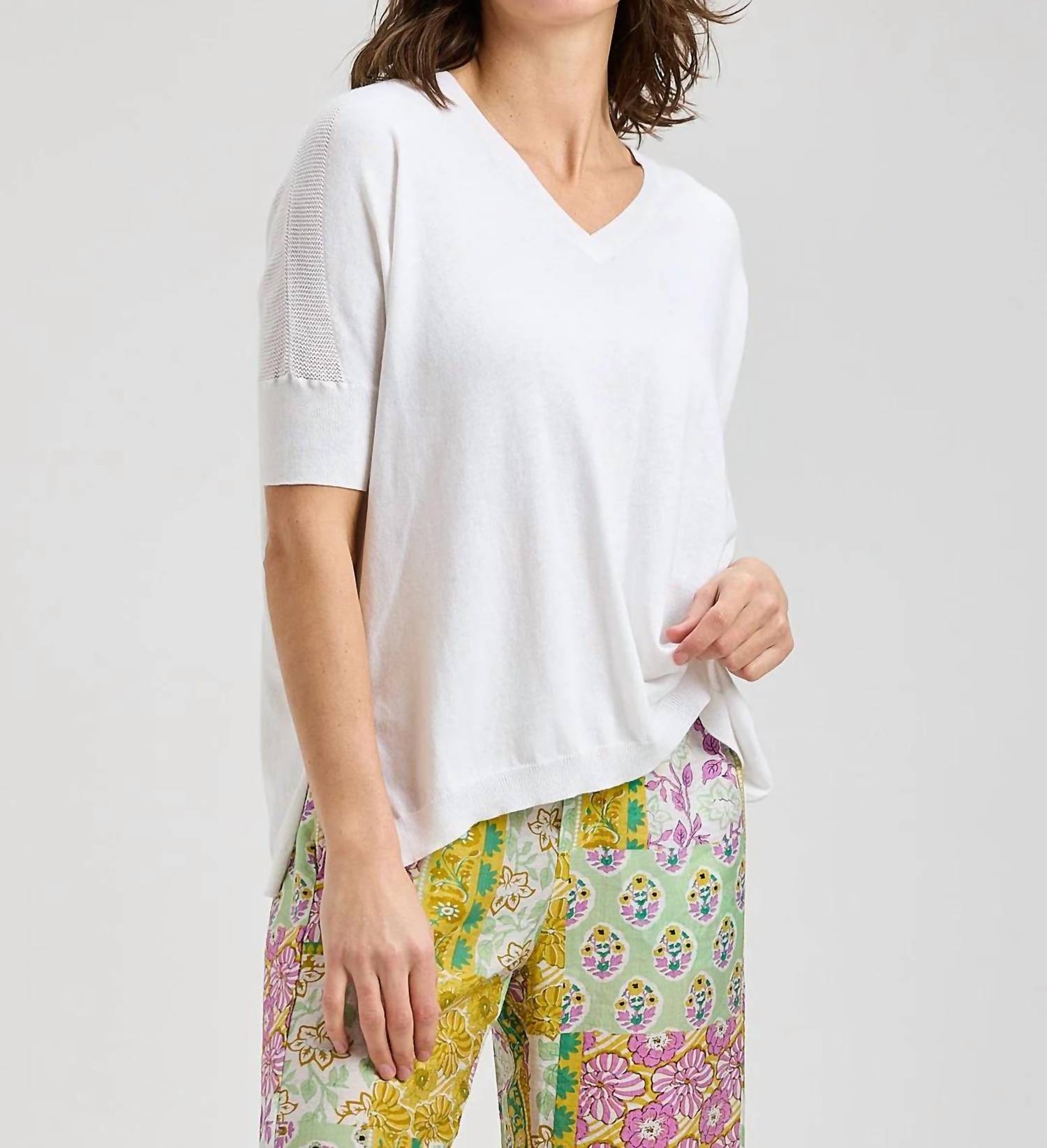 Zaket & Plover - Short Sleeved V-neck Sweater