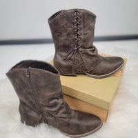 Very G - Women's Sassy Faux Suede Booties