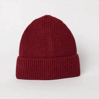 Hat Attack Epic Beanie in burgundy - women's hat - detail view