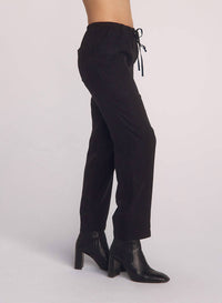 Bella Dahl Pull On Trouser in black - women's pants - detail view