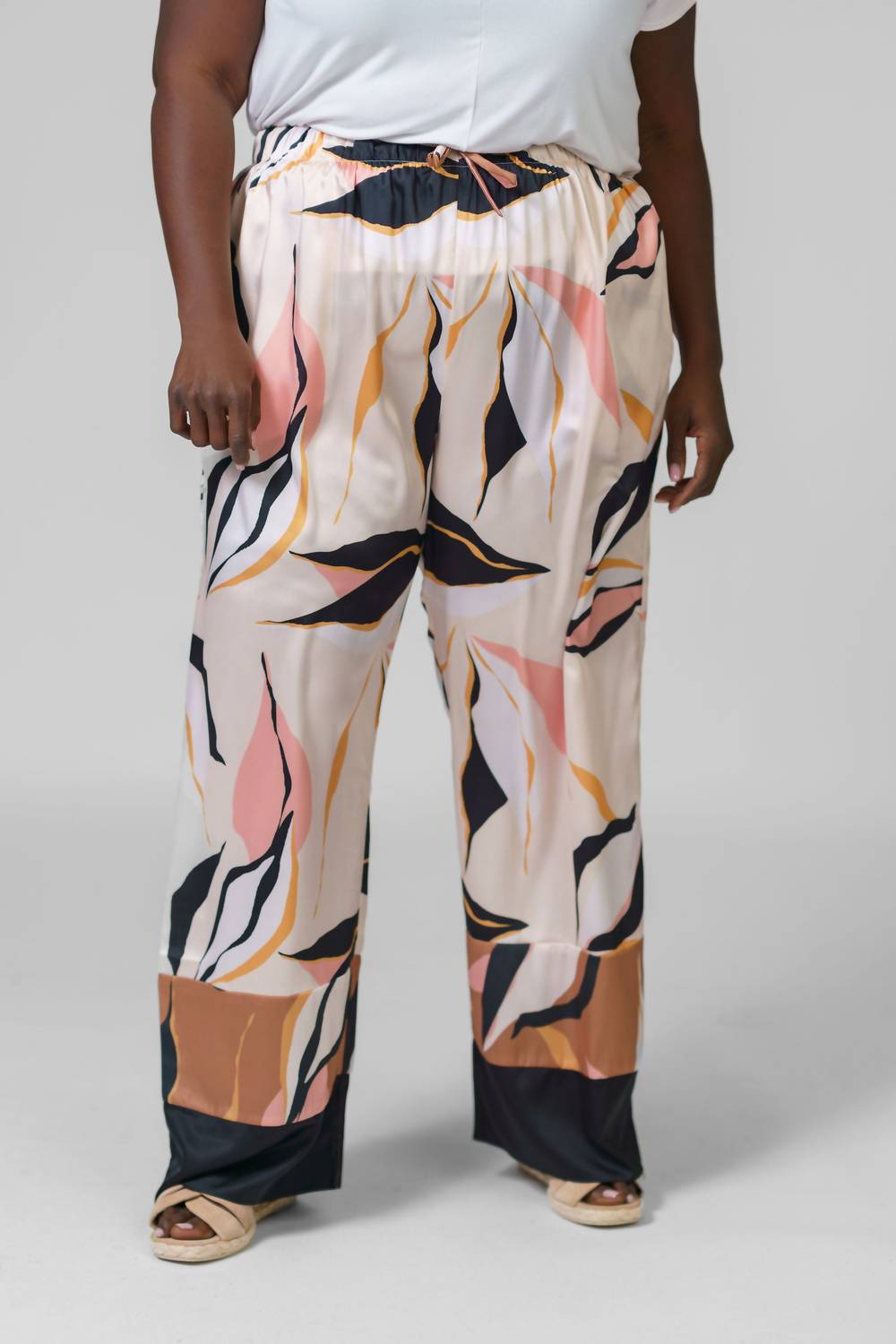 Adriana Contreras WIDE-LEG PRINT PANTS in jungle - women's pants - alternate view