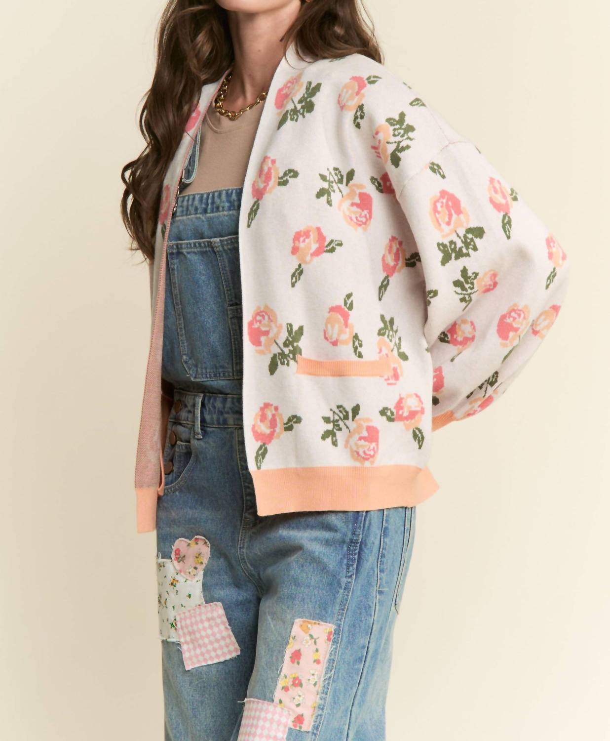 J.NNA Rosie Cardigan in apricot - women's cardigan - detail view