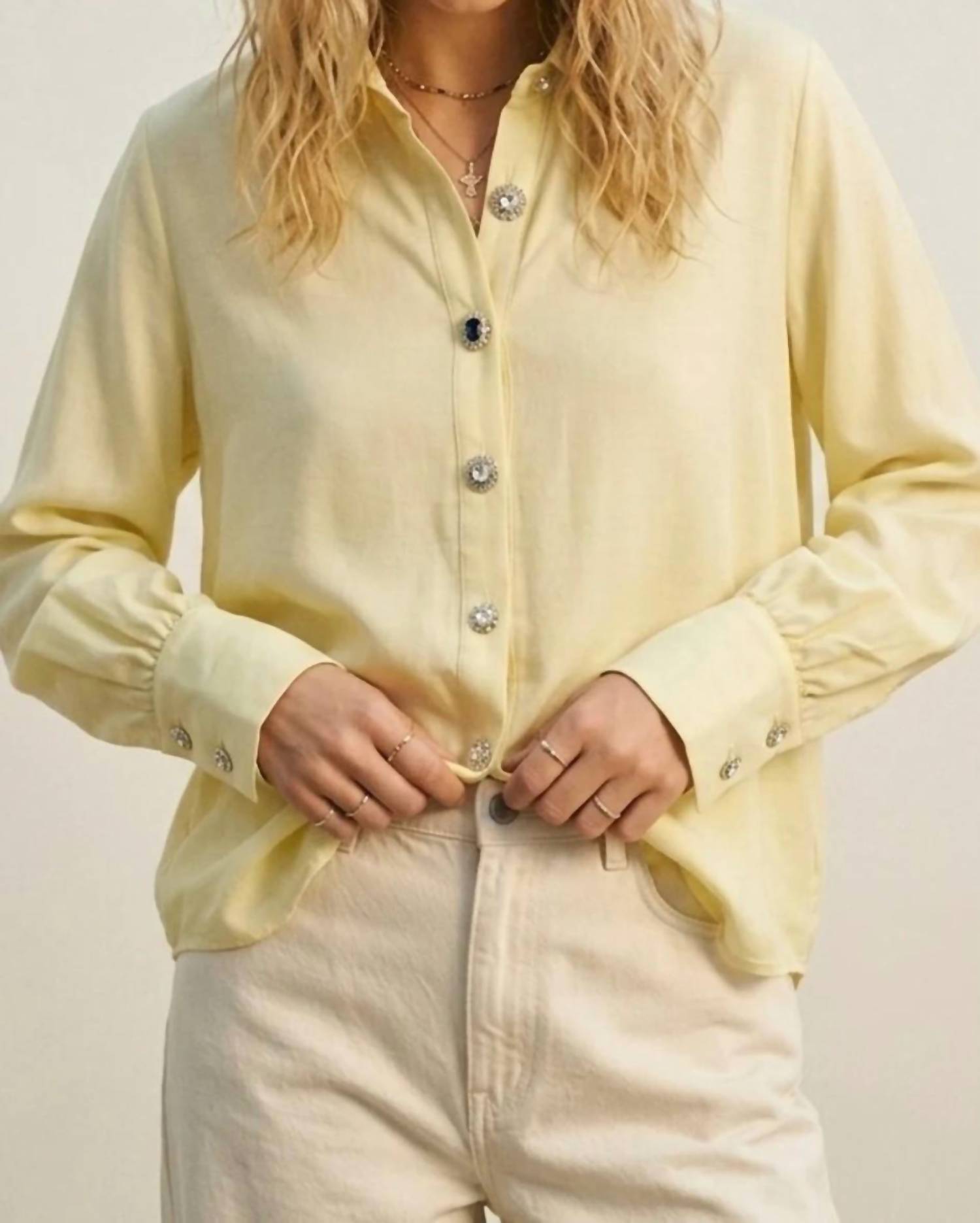 Q2 - Collar Long Sleeve Shirt