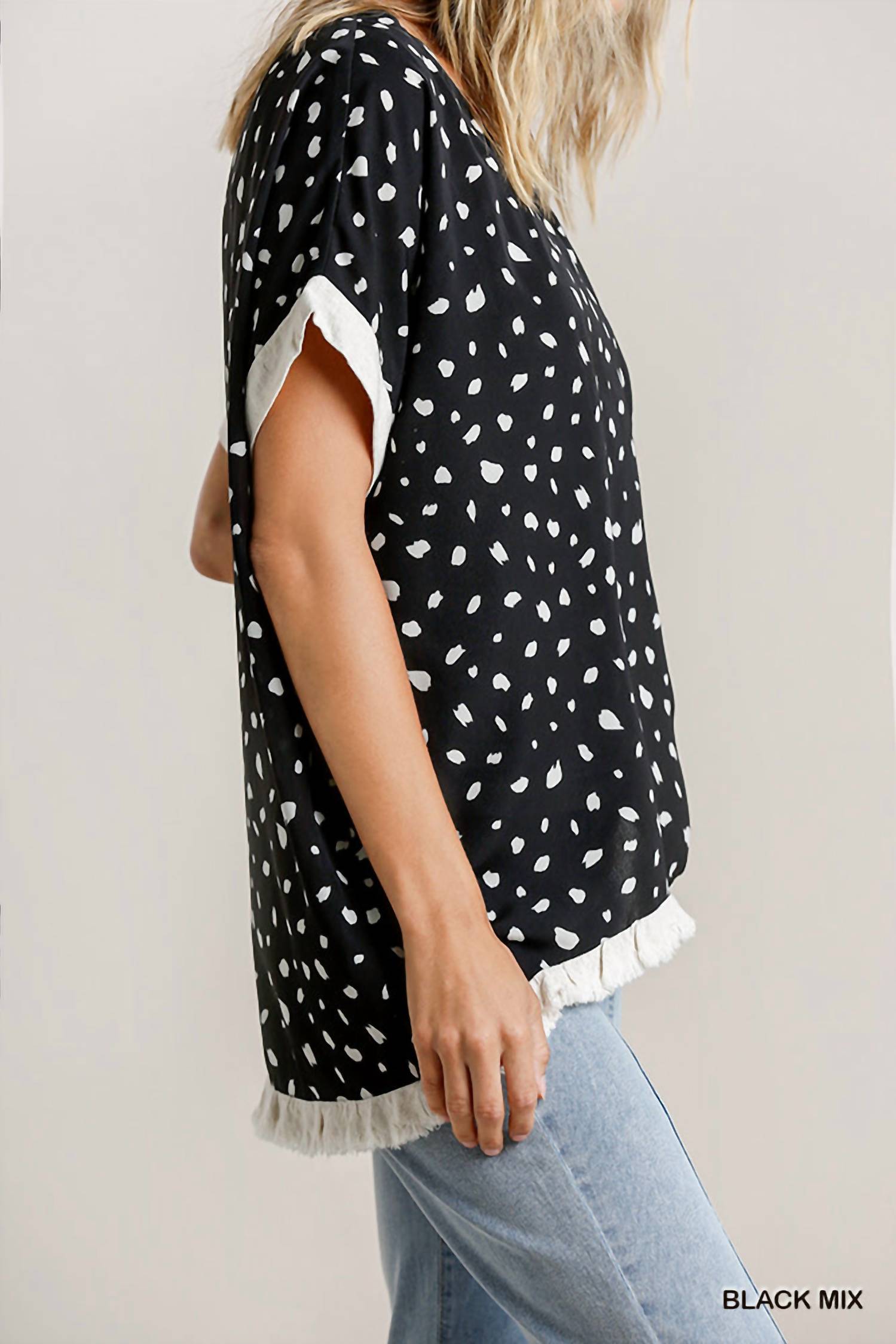 Umgee - Dalmatian Frayed Hem Top
