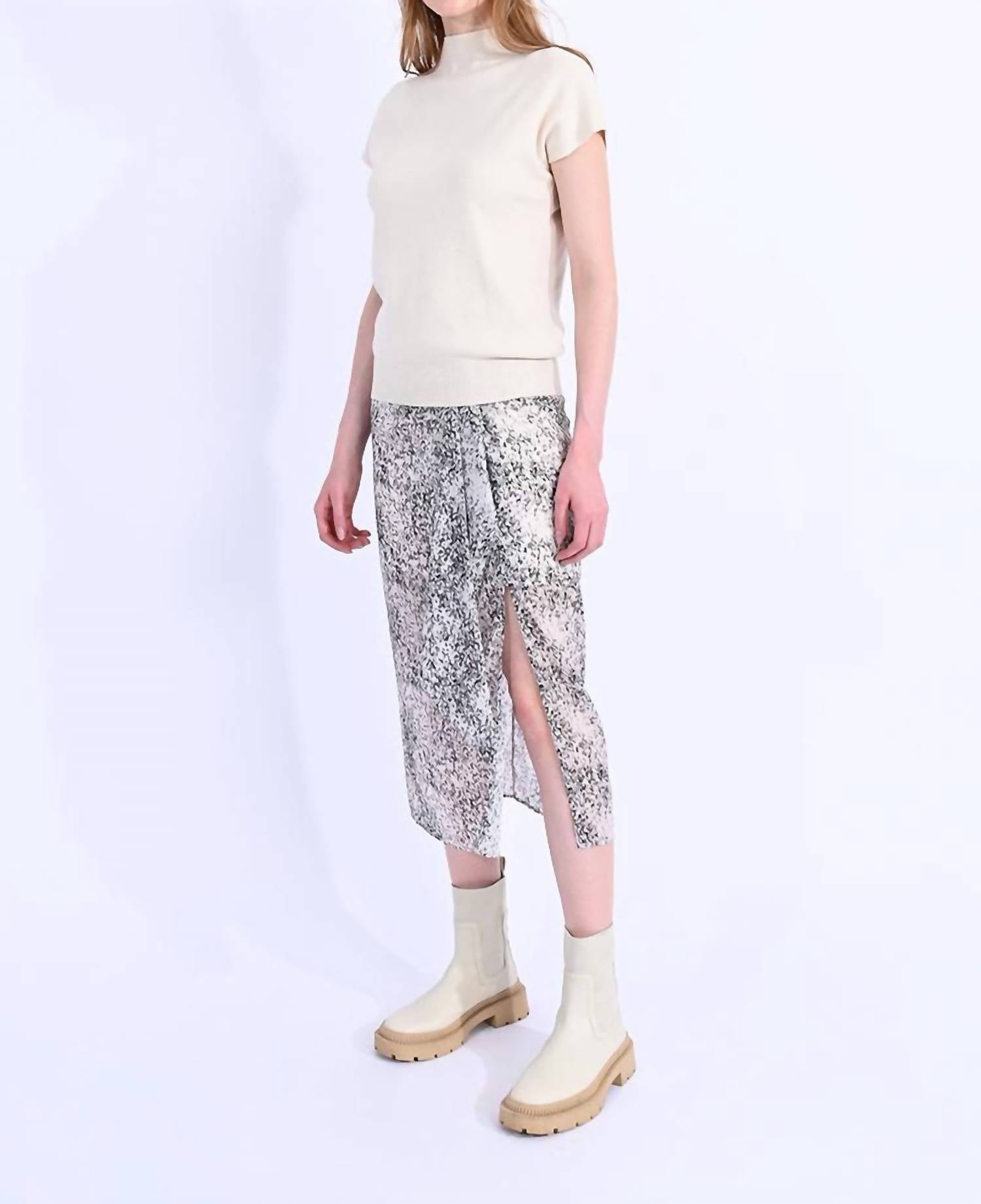 Knitted Capped Sleeveless Sweater