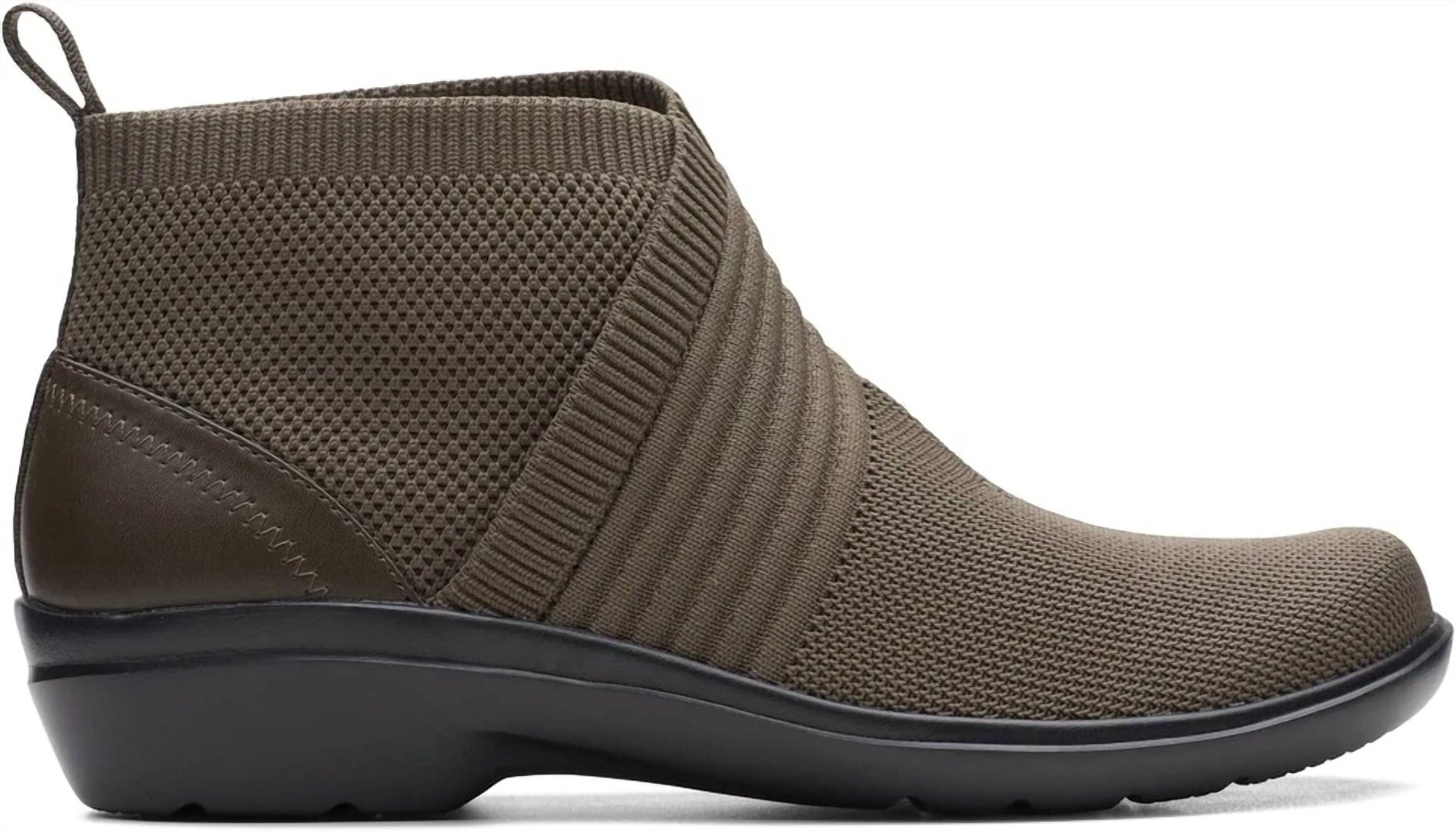 Clarks - Women's Sashlyn Mid Ankle Boots