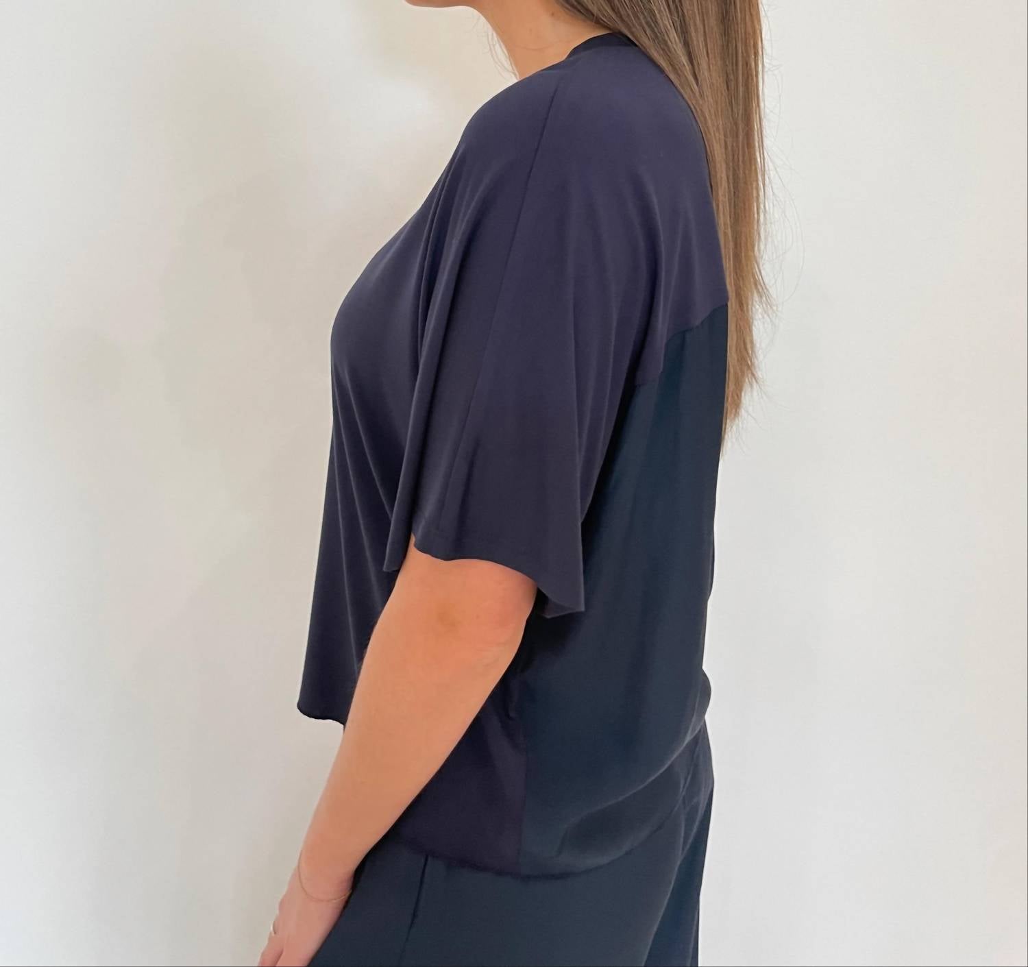Lola & Sophie - Satin Short Sleeve Top