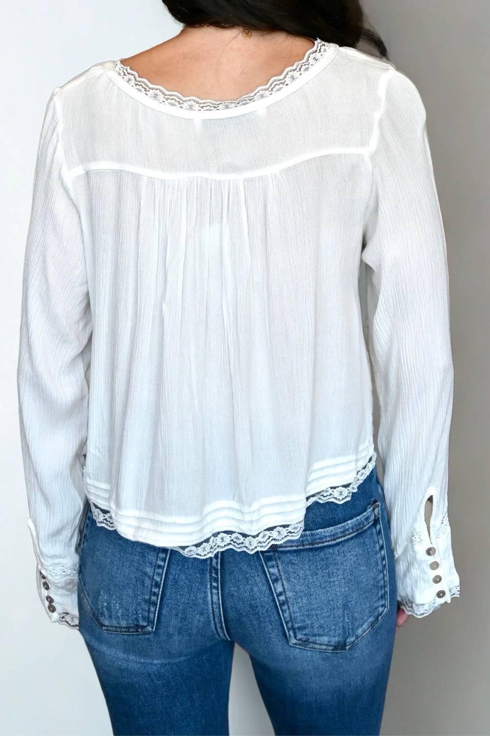 Vintage Havana - Lianna Lace Blouse