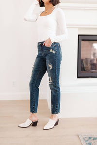 Judy Blue - Mid-Rise Destroyed Relaxed Fit Jeans