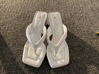 Carrano - Women's Detty Thong Sandals