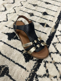 Bueno - Women's Harlen Sandal