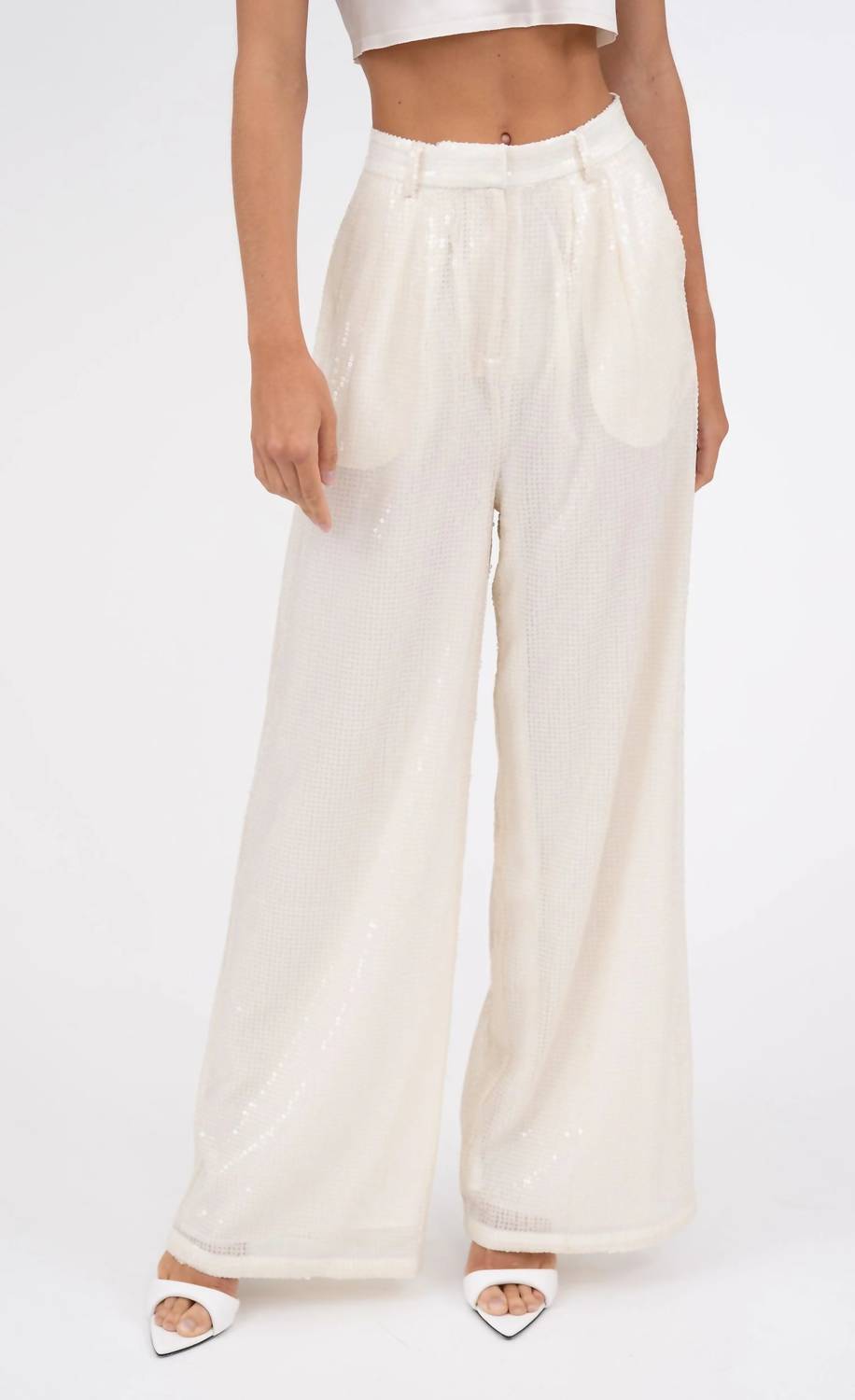 Nonchalantlabel - Roxanne Pant