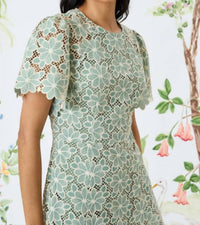 Maggy London - Annabel Floral Lace Asymmetrical Dress