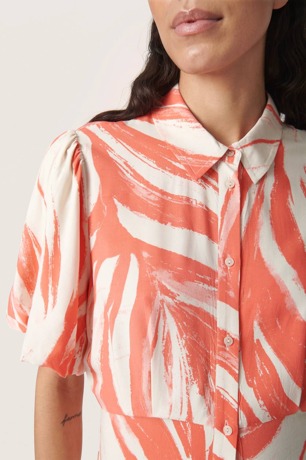 Soaked In Luxury - Wynter Midi Half Sleeve Shirt Dress