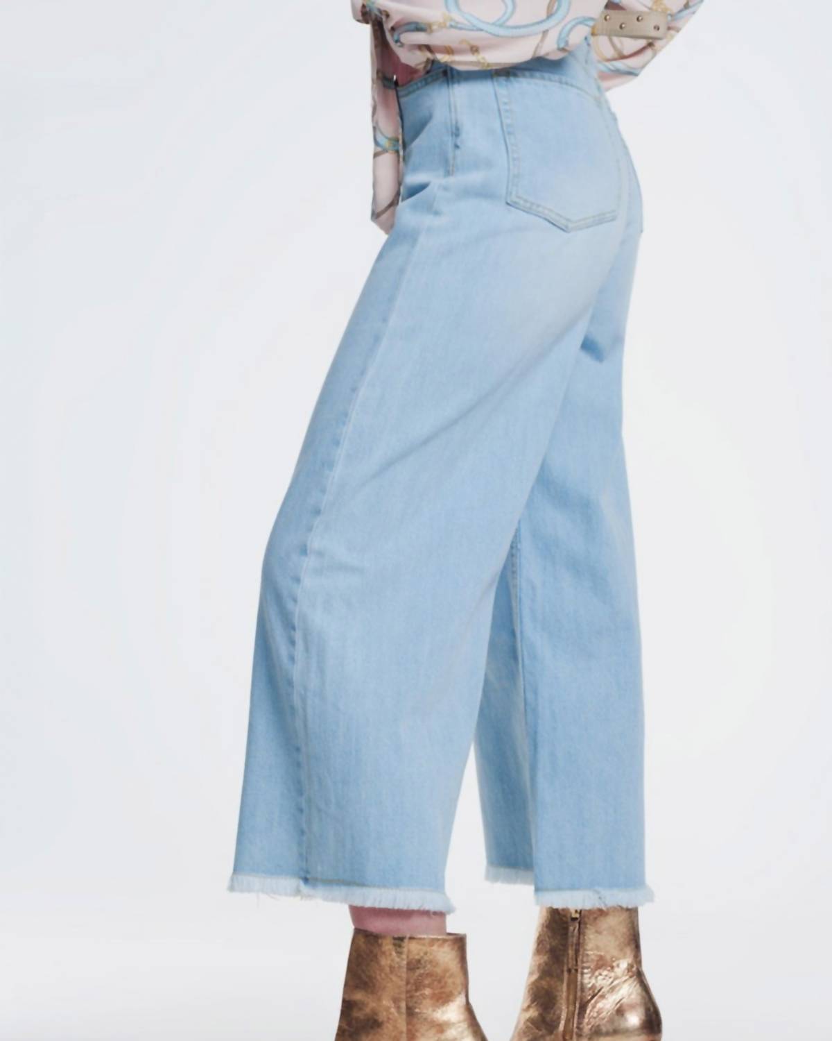 Q2 - Ava High Waist Wide Leg Jeans