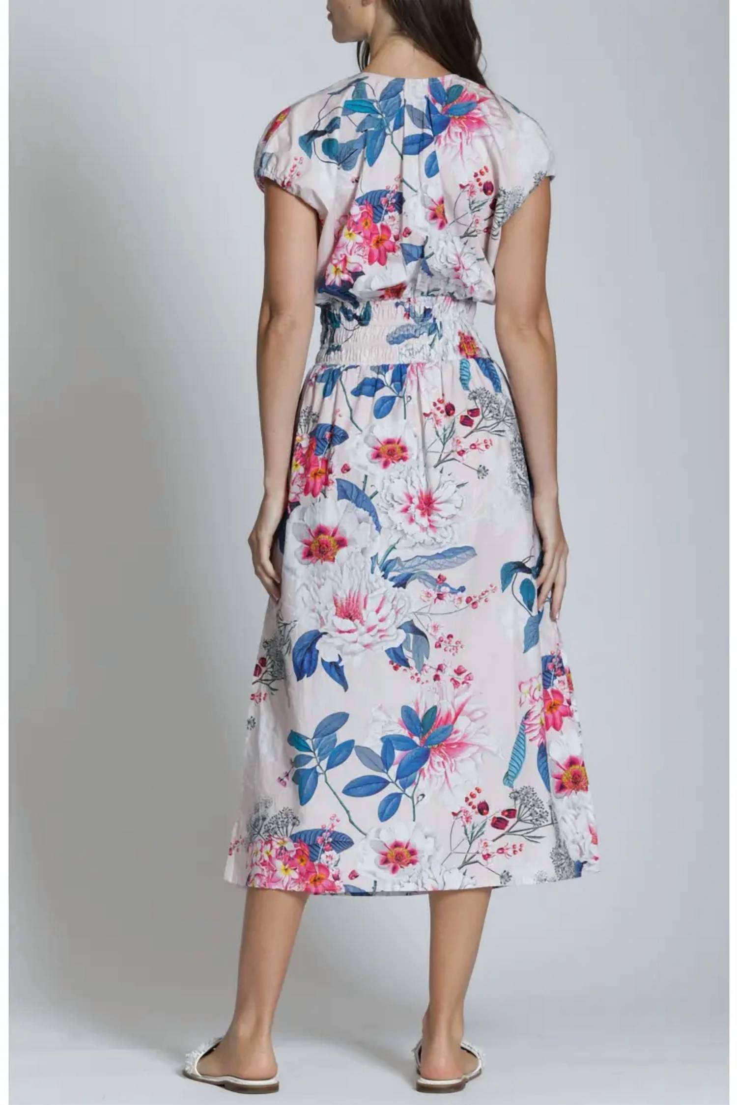 Apny - SMOCKED WAIST MIDI DRESS