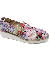 Django & Juliette - Women's Omilla Slip-on