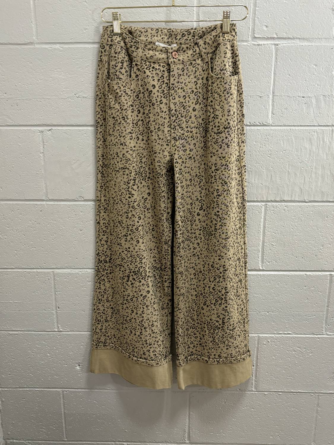 Entro - Women's Muted leopard print wide leg pant