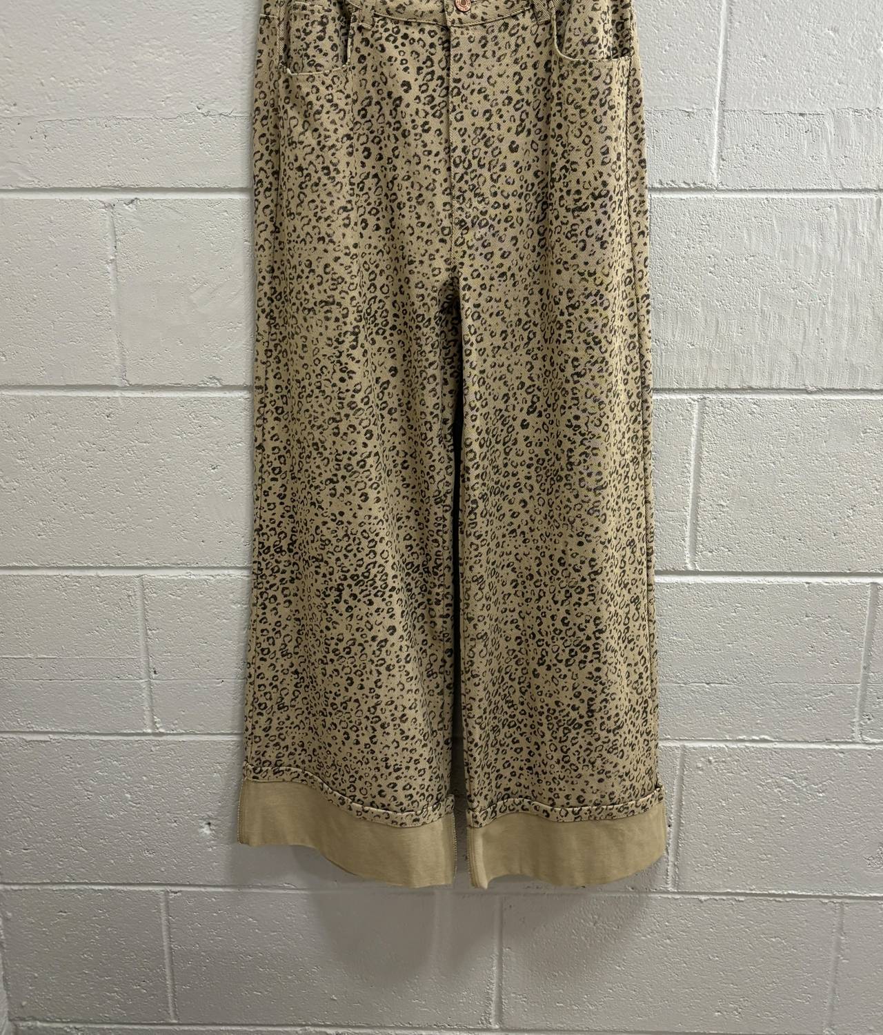 Entro - Women's Muted leopard print wide leg pant