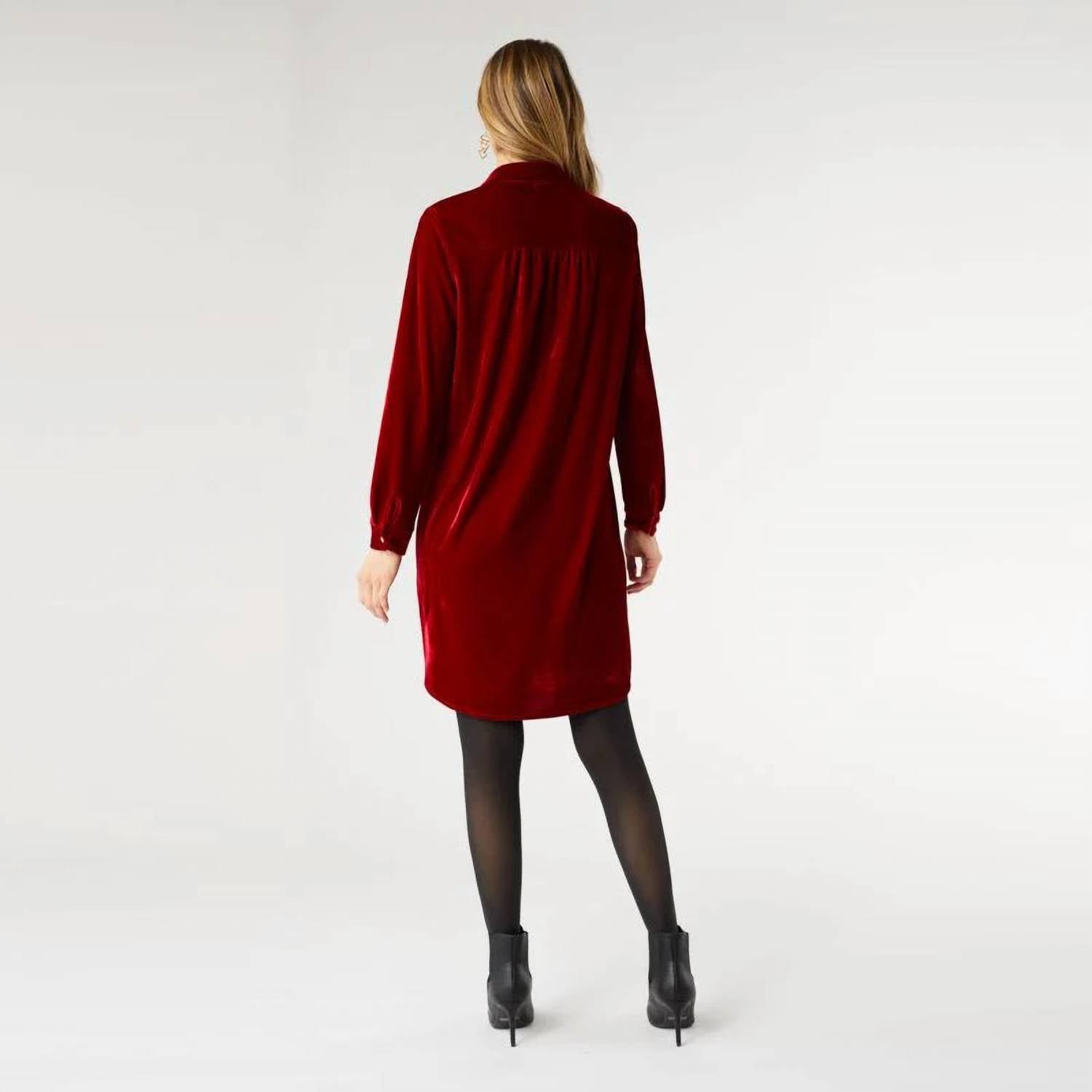Coco + Carmen - Stella Velour Button Front Dress