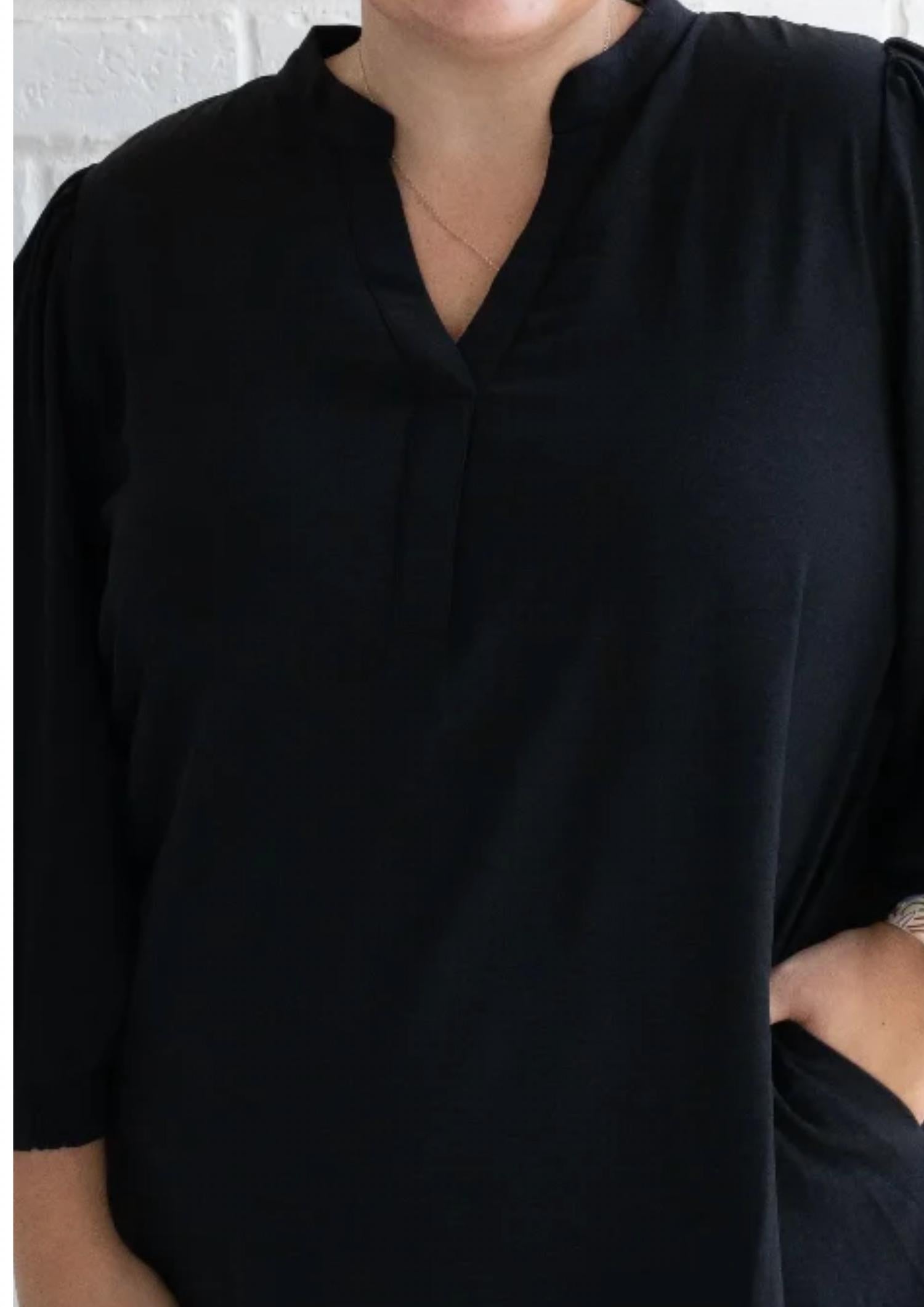 Jodifl - The Classy Lass Mini Dress
