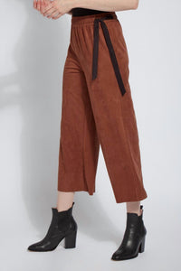 Lysse - Prize Gathered Waist Ankle Pants