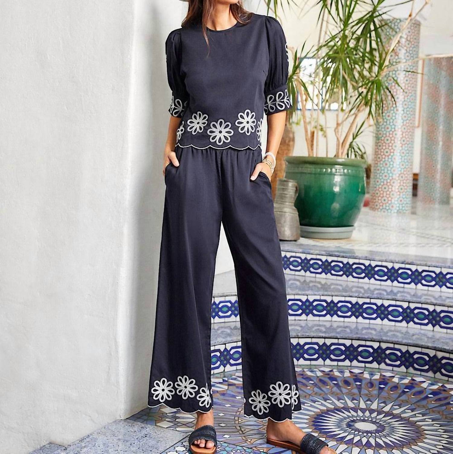 Karen Kane - Scallop Drawstring Pants