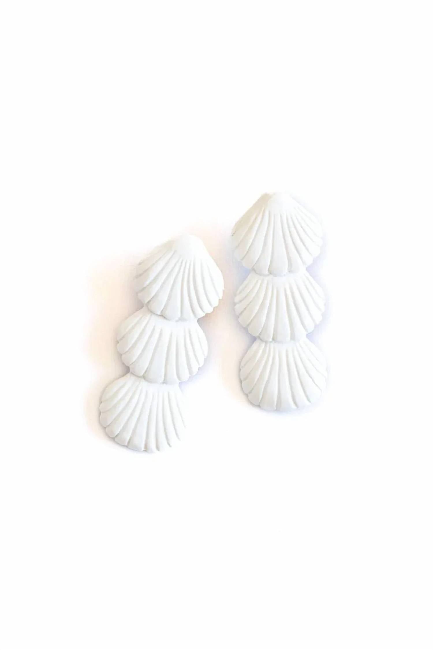 Sunshine Tienda - Women's Sugar Cane Seashell Earrings