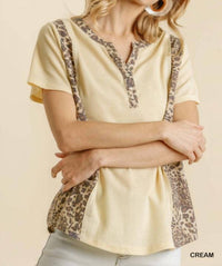 Umgee - Leopard Trim Waffle Knit Top