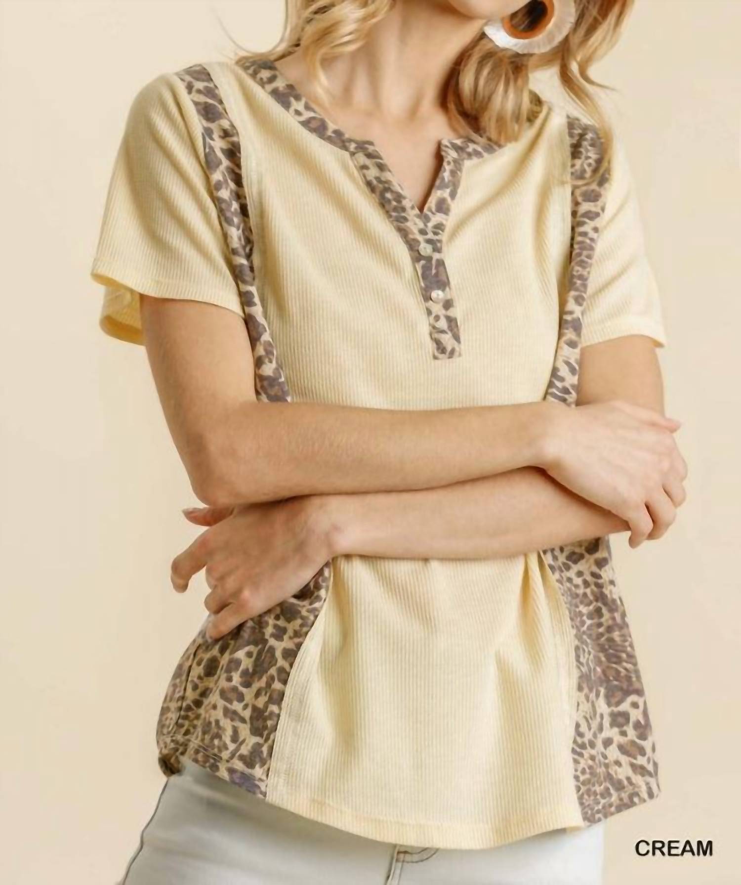 Umgee - Leopard Trim Waffle Knit Top