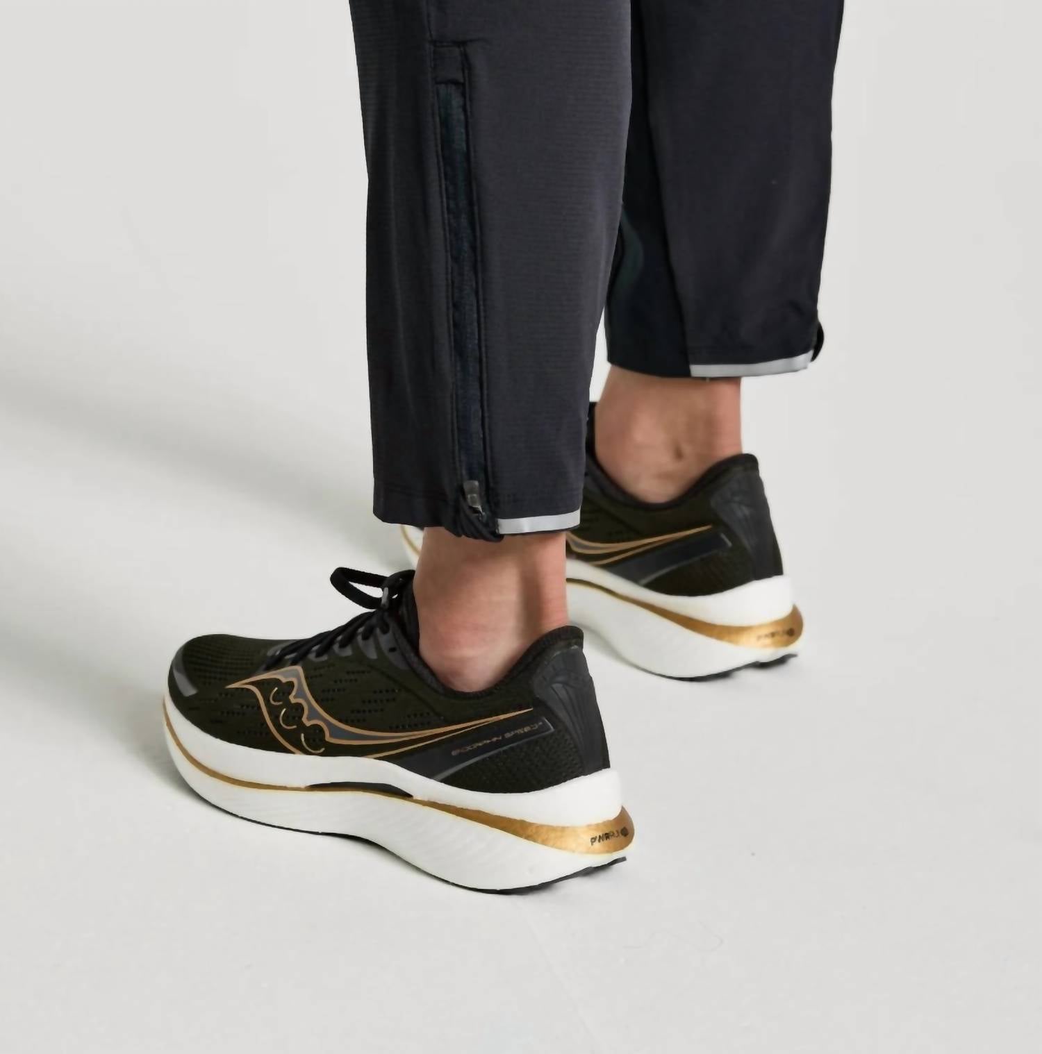 SAUCONY Boston Pant in black - men's pants - view 5