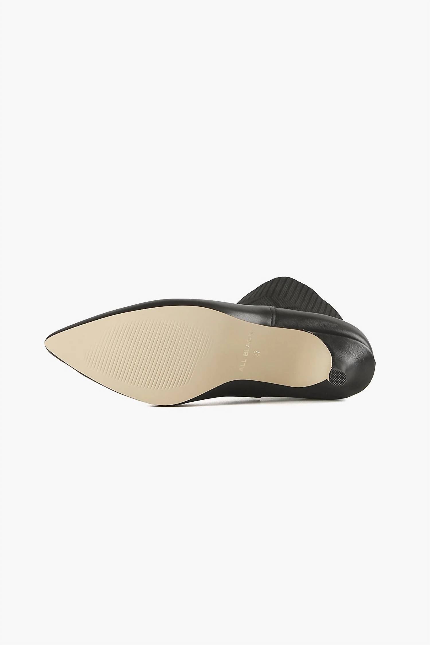 All Black - WOMEN ANKLE SOCK KITTEN HEEL