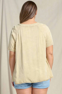 Doe And Rae - Mineral Washed Raglan Short Sleeve Over Sized Top - Plus