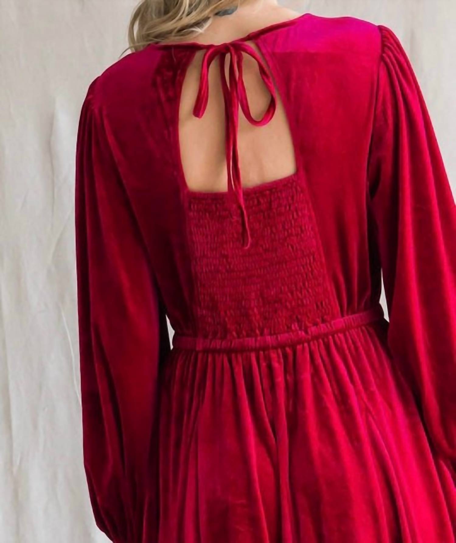 Jodifl - Angelica Long Sleeve Velvet Mini Dress