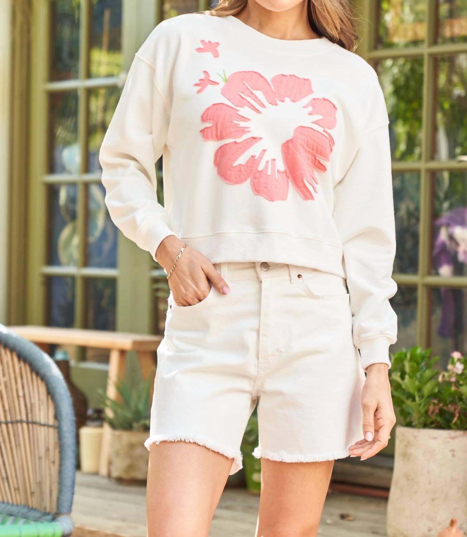 Paparazzi - French Terry Embroidered Long Sleeve Crop Top