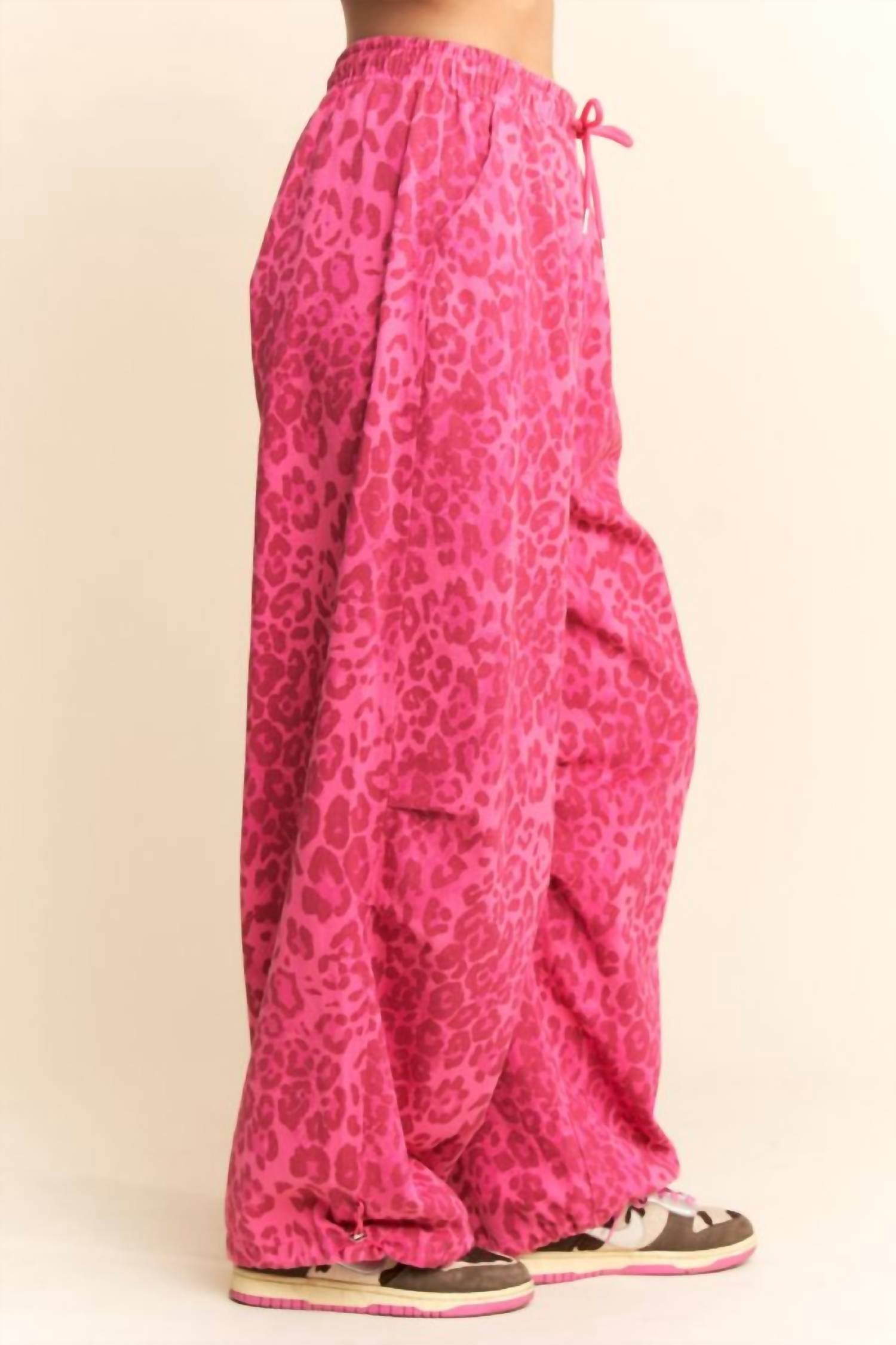 Davi & Dani - Leopard Mesh Cargo Material Joggers - Plus