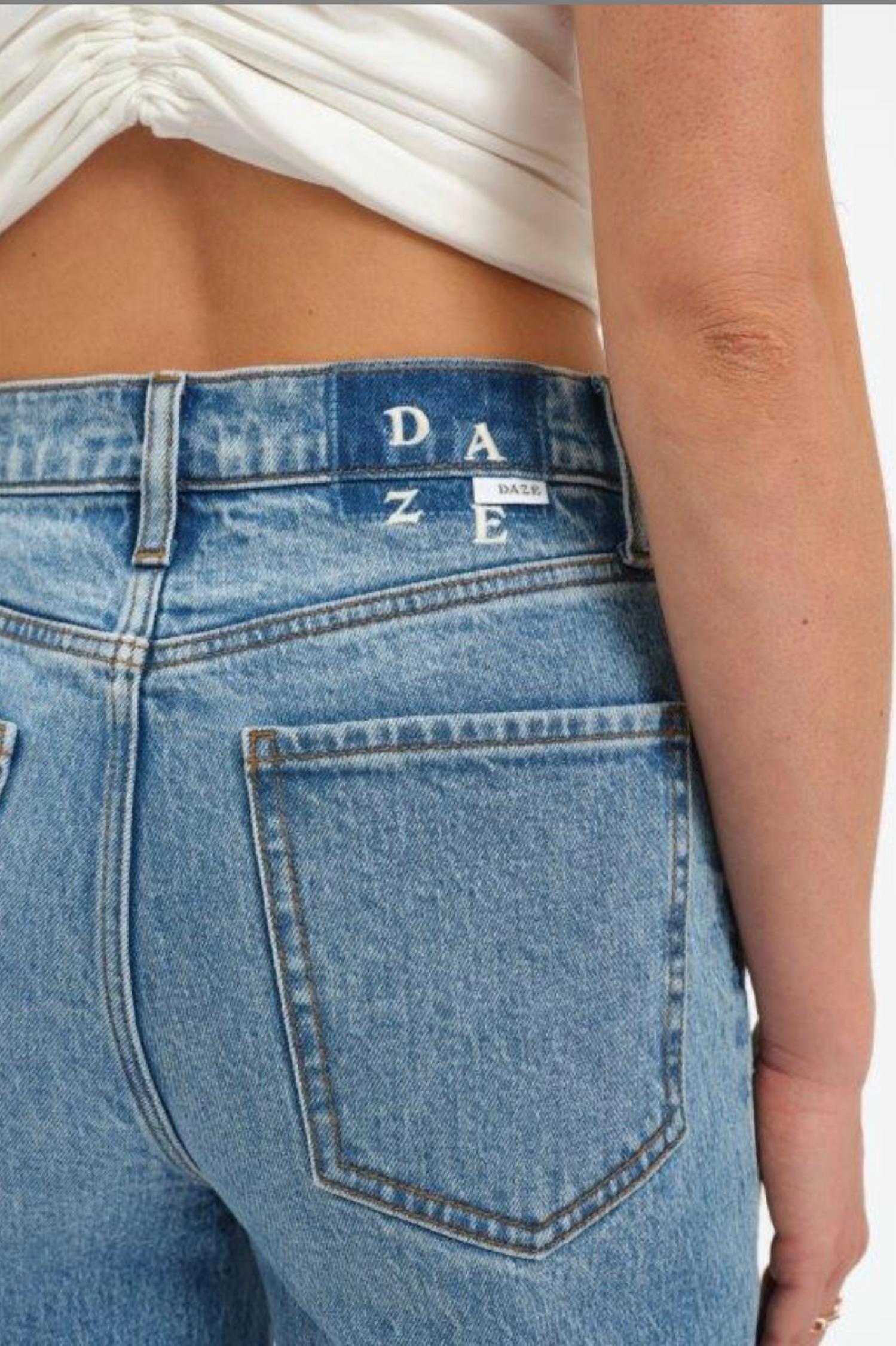 Daze - Eastside High Rise Loose Jean