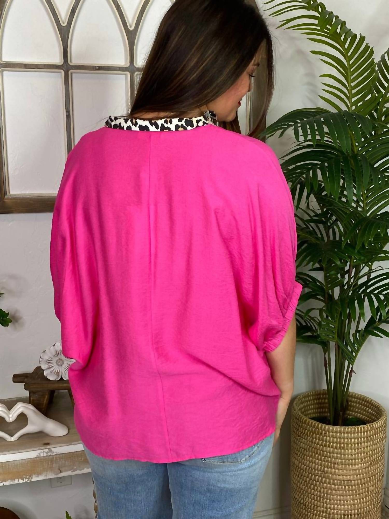 Entro - Leopard Trim V Neck Blouse - Curvy
