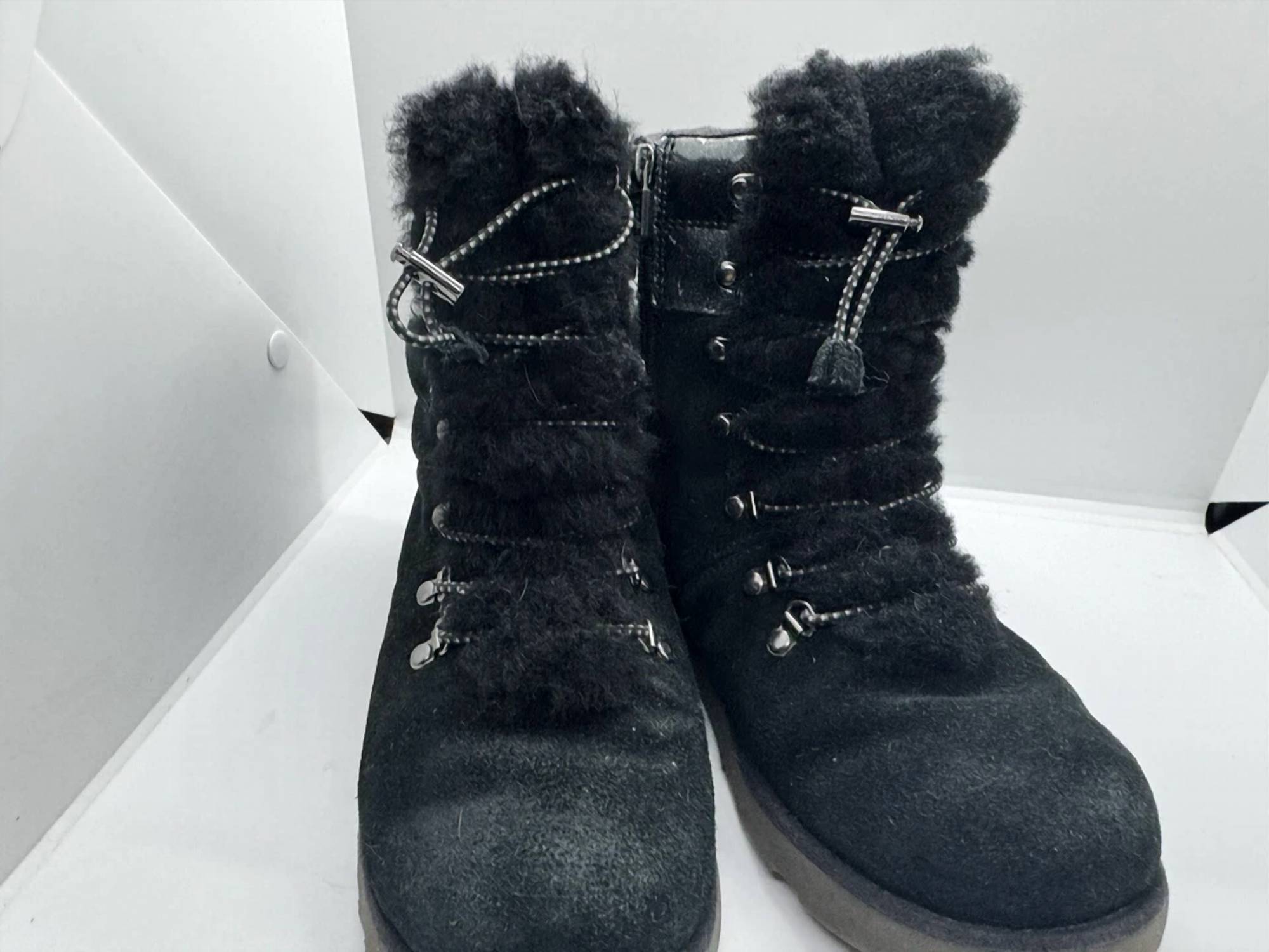 Ugg - Girl's Viki Waterproof Boots
