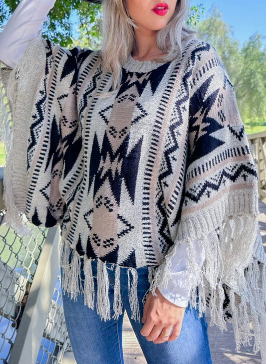 Amoli - Prairie Moon Knit Tassel Top