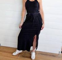 Ee:Some - Contrast Side Panel Sleeveless Top
