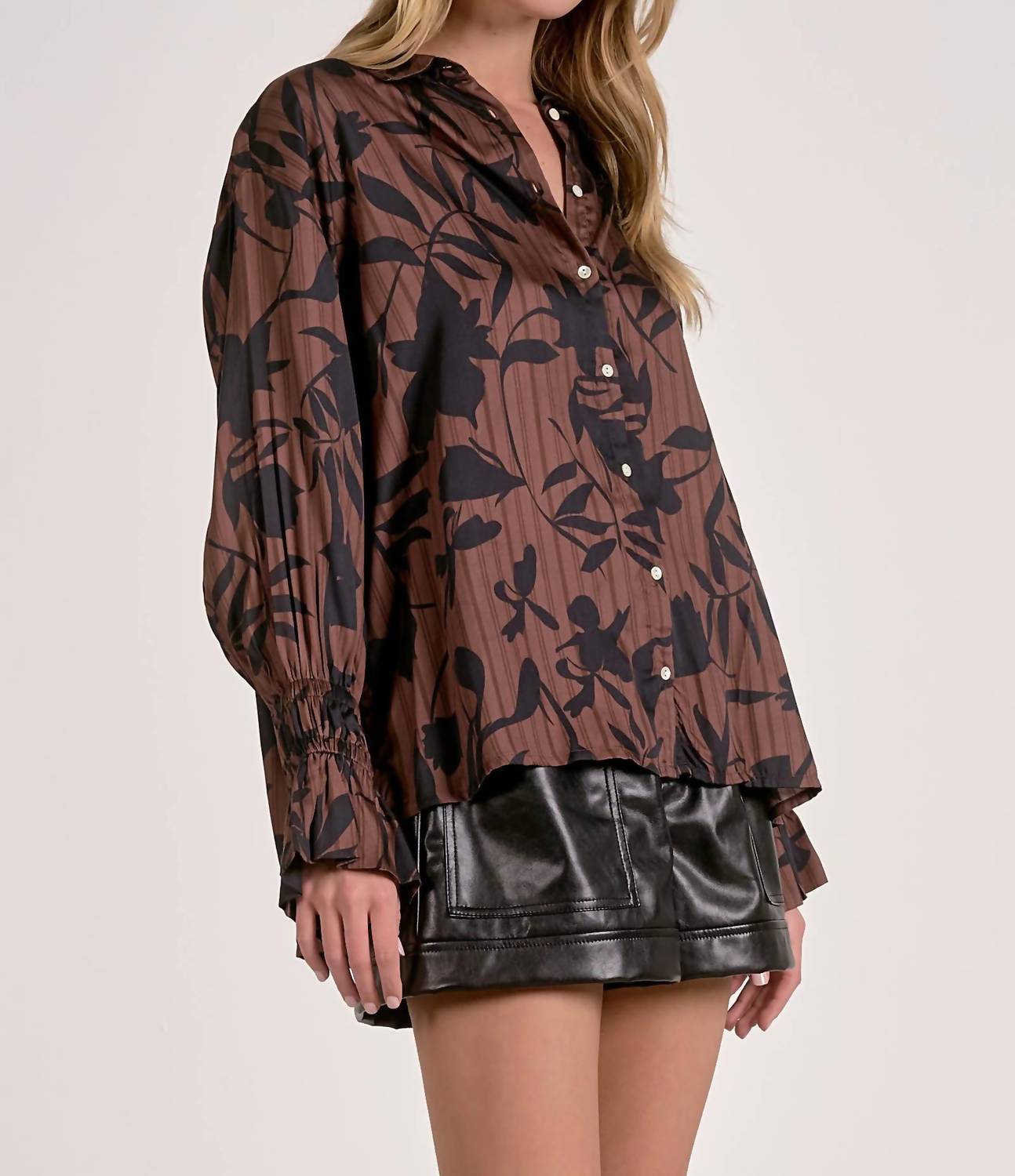 Elan - Flair Sleeve Button Down Top