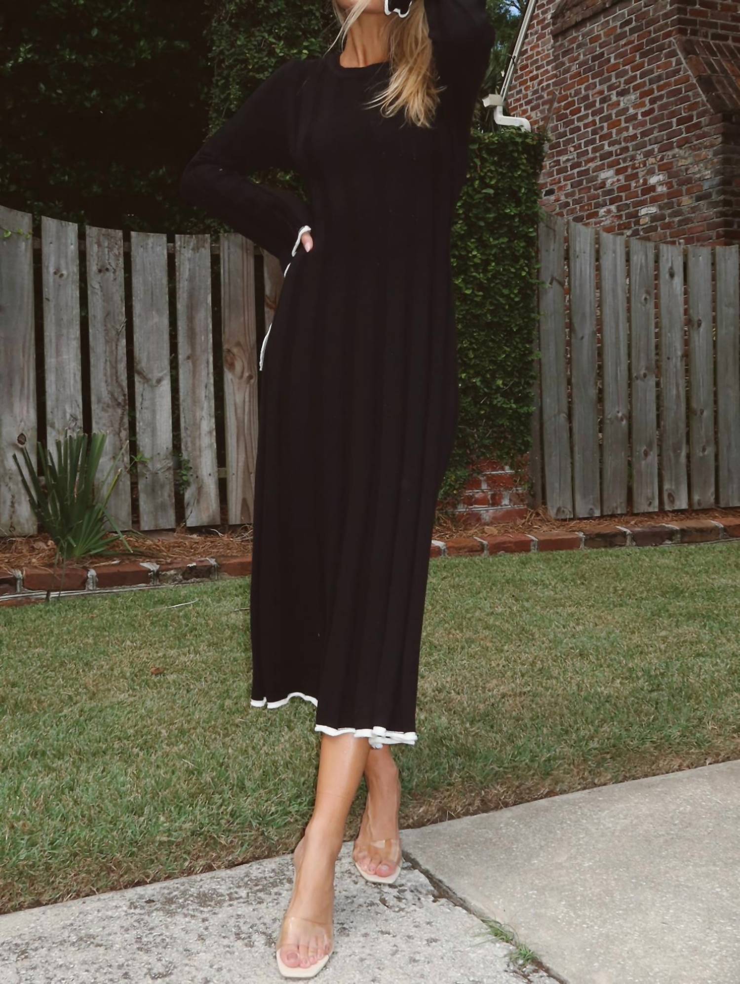 Lalavon - Cam Contrast Bow Dress