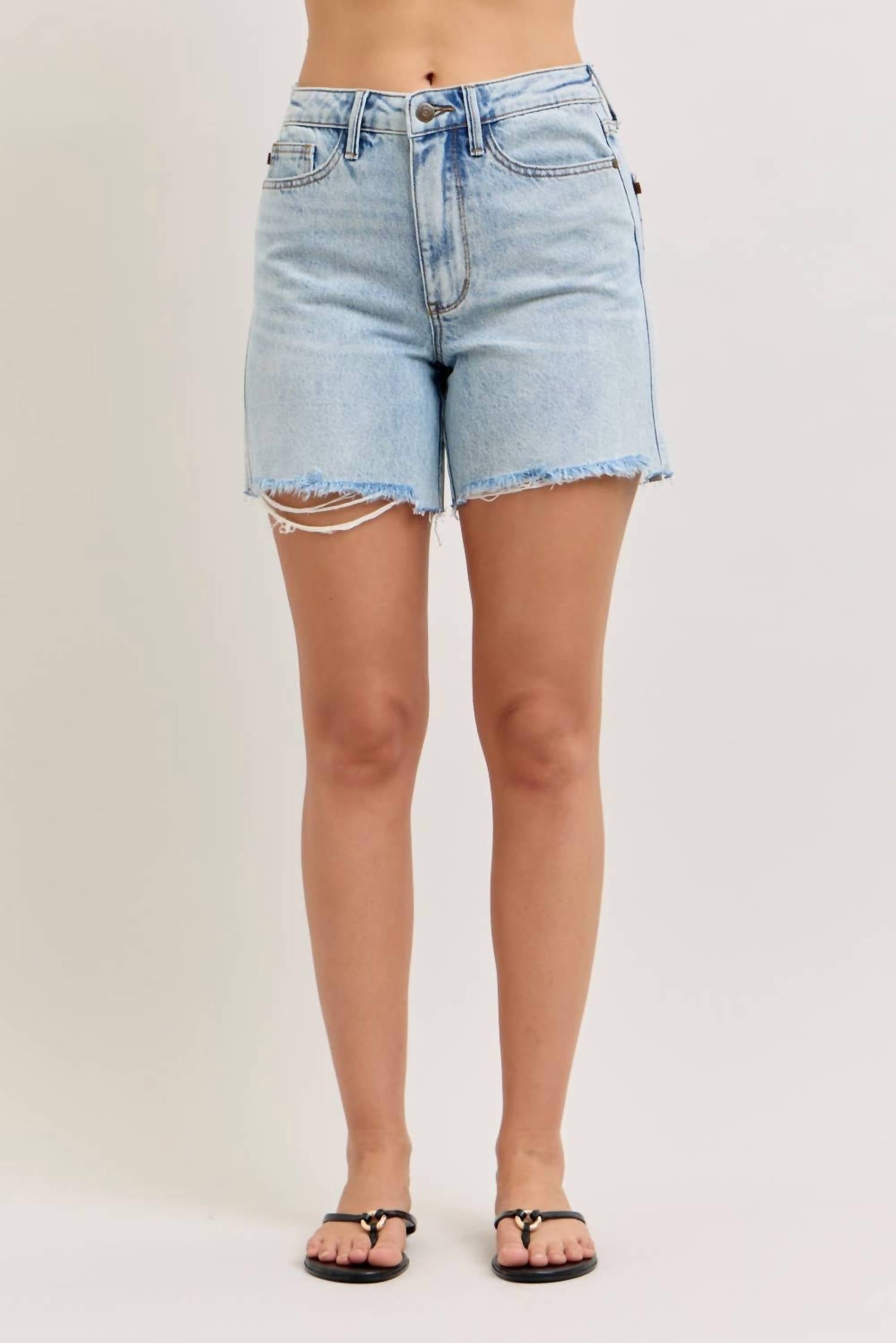Judy Blue - Mid Rise Rigid Magic Dad Shorts