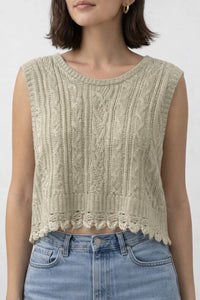 Modo Borboleta - Oversized Sleeveless Knitted Top