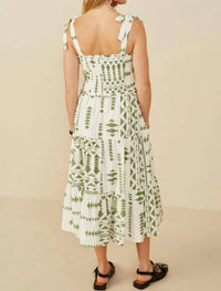 Hayden La - Shoulder Tie Smocked Geometric Print Dress