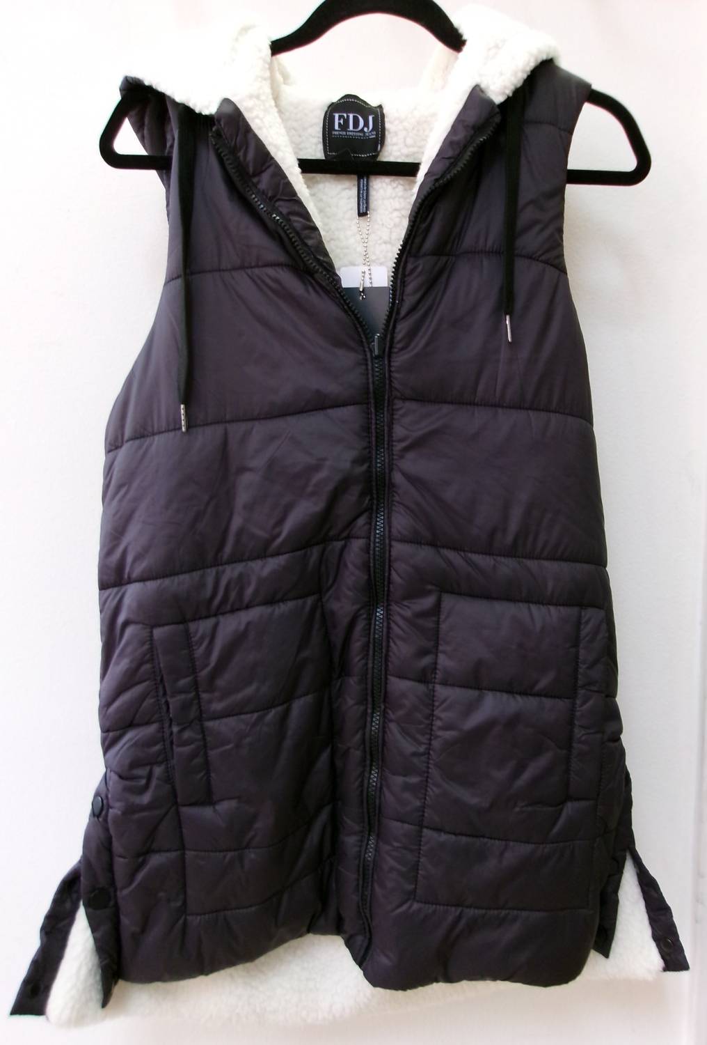 Fdj - Women's Reversible Quilted Vest With Hood