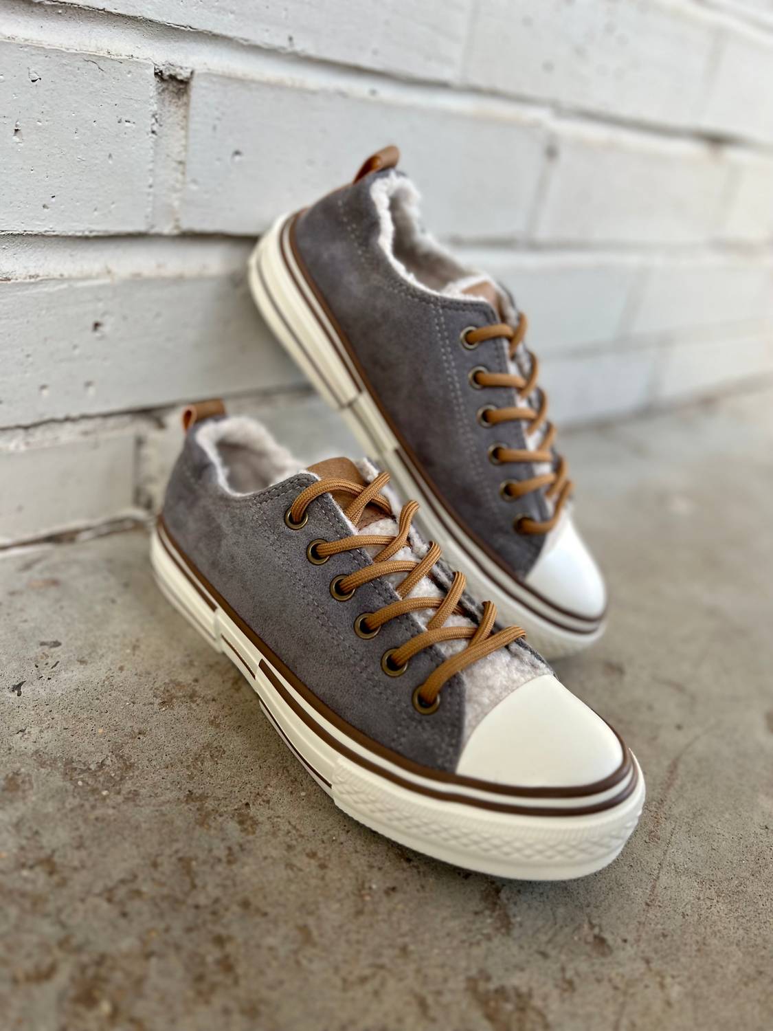 Very G - Women's Soli Sneakers