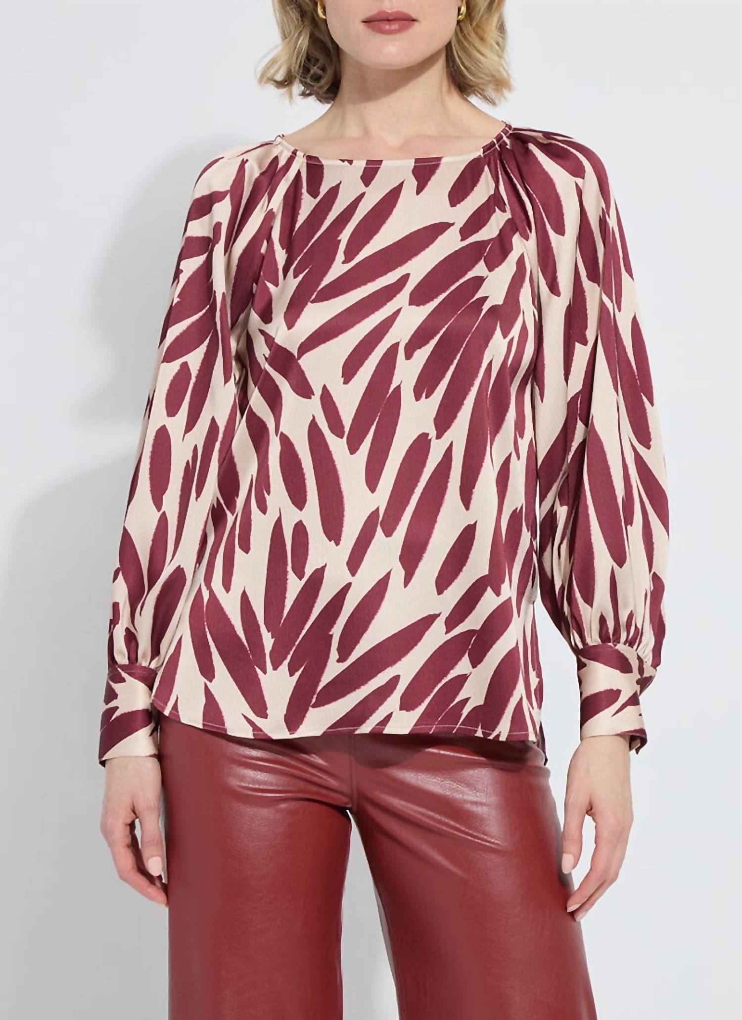 Lysse - Naila Raglan Neckline Detail Blouse